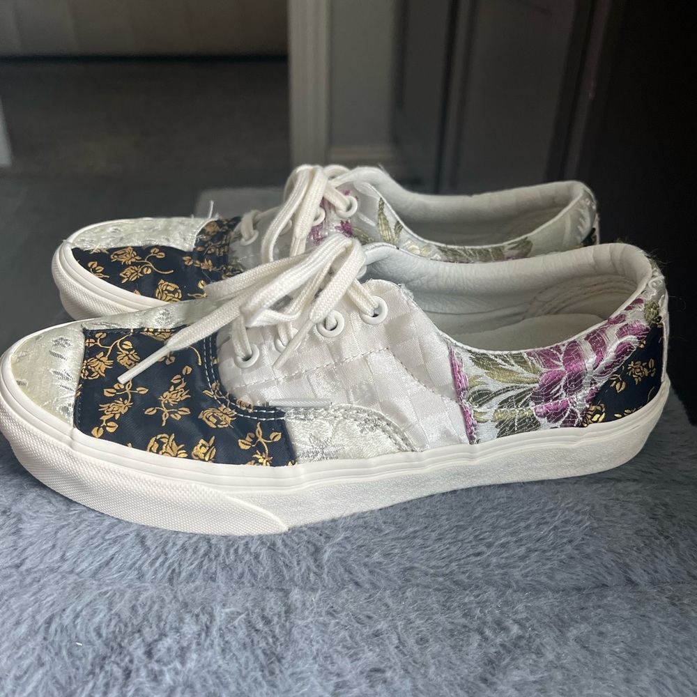 Vans old school sneakers